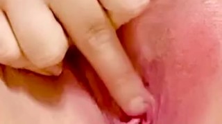 Rubbing my pussy until I cum 