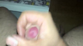 Masturbation du soir avec ejaculation sperm homme solo