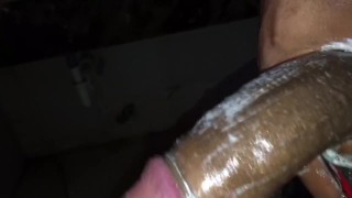 Botando mucha leche