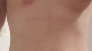Petite Teen Loves to Squirt