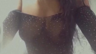 How do I Look? 