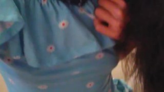 You Can Never Be Too Careful! Hairy Slut Protects Pussy! Pees Using Facemask as Toilet Paper