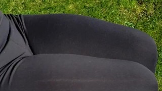 Little home workout in yoga pants