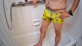 pee in sponge bob