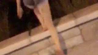 Milf twerks in public
