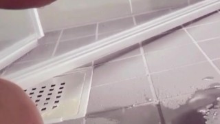 Girlfriend pissing in the shower 
