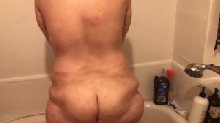 Shaking ass slow motion 