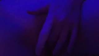 Teen pussy play