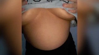 Gordita tocando sus tetas Grandes
