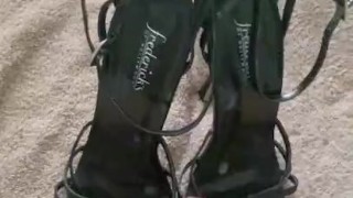 Cum on wifes heels 