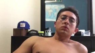 Orgasmo arruinado. Hace tiempo frotando mi verga pensando en el gran trasero de Abella Danger.