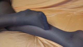 Black pantyhose pussy