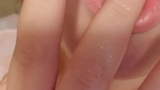 Finger licking