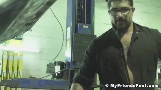 Swety inked mechanics feet worshiped by businessman hunk