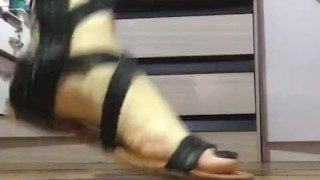 @tici_feet IG ticii feet shaking earth - giantess style (preview)