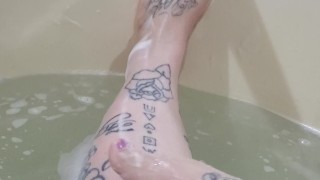 Bbw soapy feet rub down