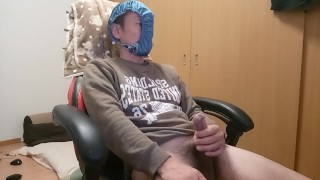 使用済みパンツを被ってオナニー