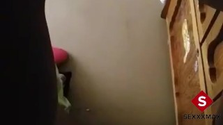 Me caliento antes de salir a la calle para estar calientita