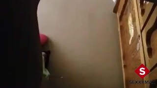 Me caliento antes de salir a la calle para estar calientita