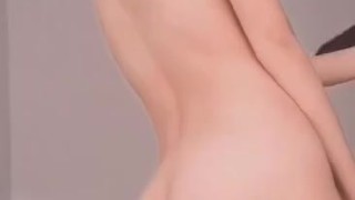 Chica disfrazada se masturba