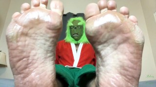 Grinch Makes Santa Lick His Feet Soles JOI