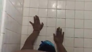 Slo motion twerk 