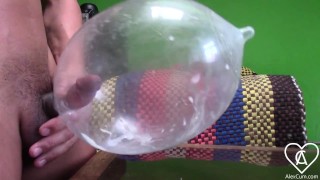 Infla El Condon y Lo Llena De Su Rica Esperma Mientras Gime