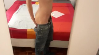 Tomy Undressing