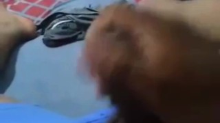 TE LA METO EN EL CULO? UN AMIGO BISEXUAL SE LA JALA PENSANDO EN UN HOMBRE