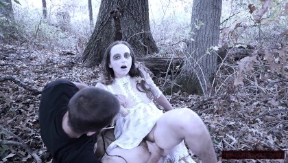 Halloween Scene: He Finds Ghost in Woods, Gives Her New Life With Squirt  and Facefucking - Videos Porno Gratis - YouPorn