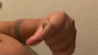 Little lizard needs help to grow