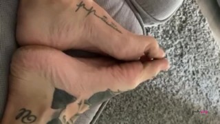 Jessie Small Feet Tease Barefoot Trailer