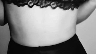 PetiteGigi teaser erotica natural tits 
