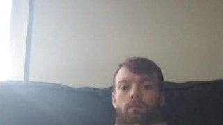 Solostud jerk off