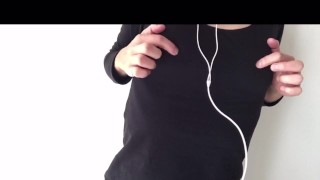 【連続イキ】昼だけど我慢できずにヒートテックの上からカリカリチクニー 乳首 オナニー Japanese nipple orgasm masturbation
