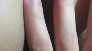 Me toco rica en mi cuarto