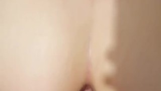 Vierge: elle préfère se faire sodomiser pour sa premier fois et l'orgasme tombe 
