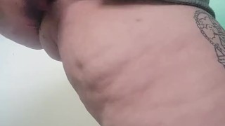 BBW squirts all over