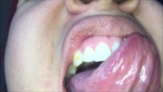 Mouth exam in front of the camera (Short version)