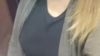 Tasting My MILF Pussy