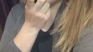 Tasting My MILF Pussy
