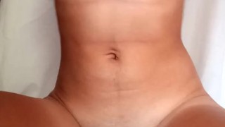 da BUCETINHA PERFEITA se masturbando cheia de TESÃO