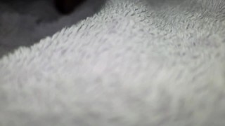  hands free cumshot