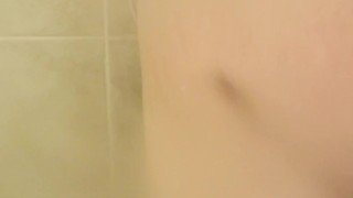 Spying on Cute Alt Amelia as she Gets Off Using a Shower Head