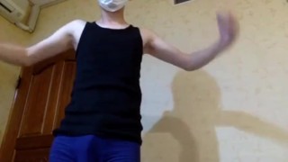 Подросток подрочил и коничил