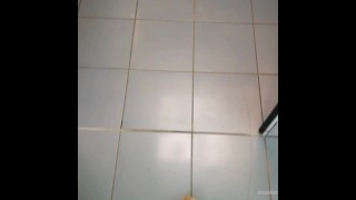 Se branler dans une cabine en publique [FAN CLUB POUR VIDEO ENTIERE]