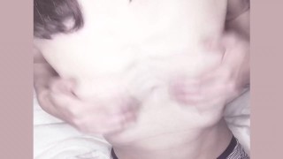 【ちくびいじり】キャミソールの紐でおっぱい遊び Japanese amateur nipple play masturbation orgasm