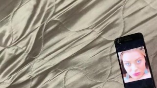Jerking of to Lana Rhoades