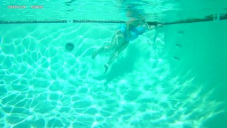 Miss Luna Magic's Underwater Tits