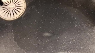 Pissing in heels 